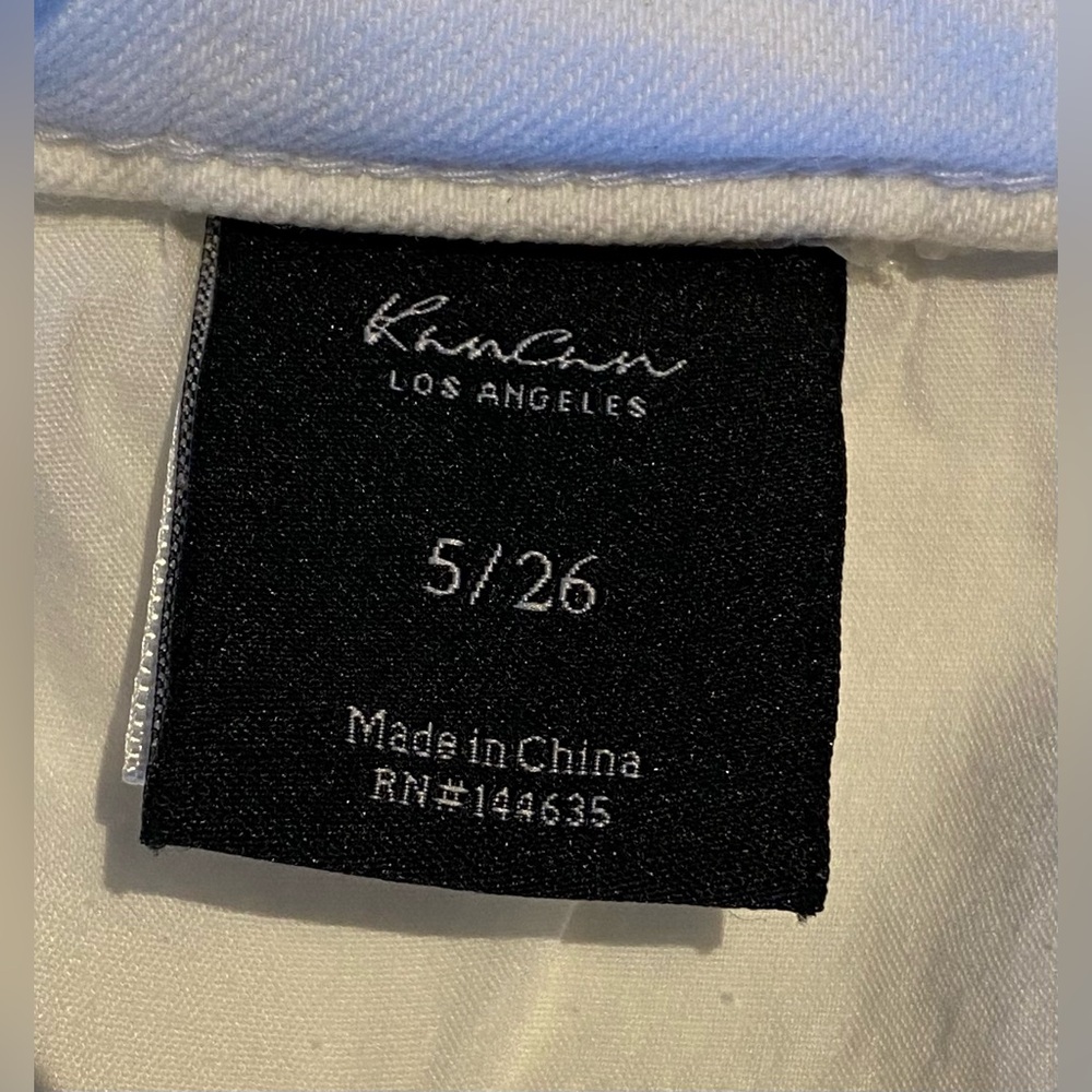 KanCan White Button Fly High-Rise Skinny Jeans, size 5/26 - Picture 3 of 8